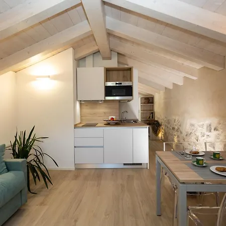 Casa Massaro Todeschini アパートホテル 4*